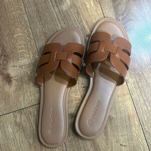 Cute slides - Worn once.